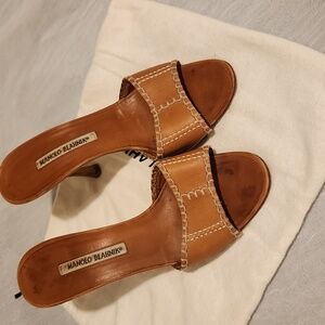 MANOLO BLAHNIK • Brown & Tan Stitched Heels - Size 39